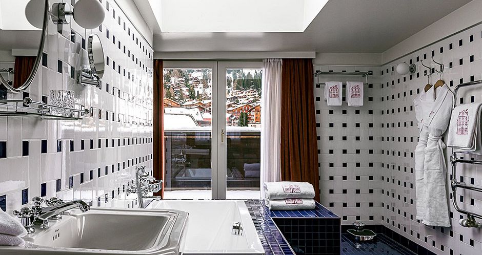 Deluxe bathrooms throughout. Photo: Experimental Chalet - image_5